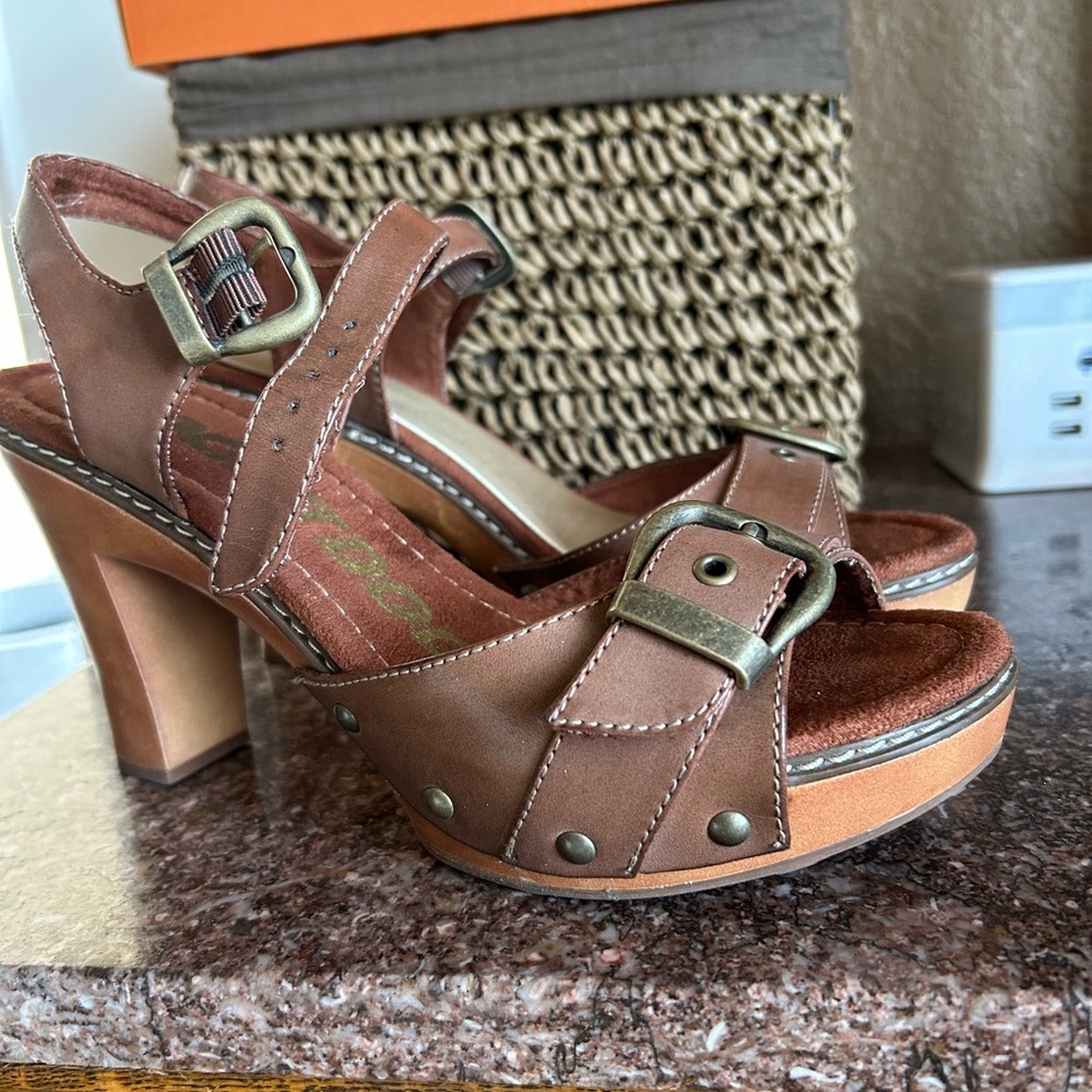 Rocket Dog Brown Chunky Heel Sandals